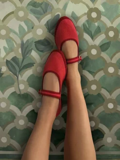 Barbara Mary Jane in Rosa