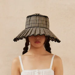 Capri Hat in Black Bamboo