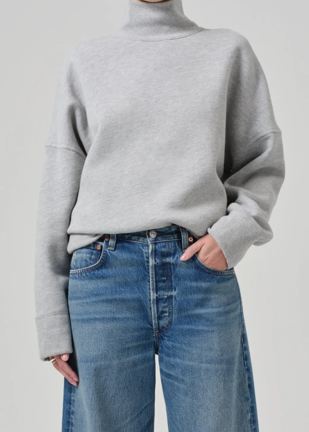 Cara Turtleneck in Heather Grey