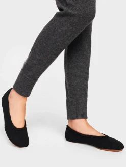 Cashmere Slipper in Black