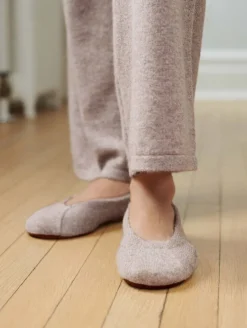 Cashmere Slipper in Oak