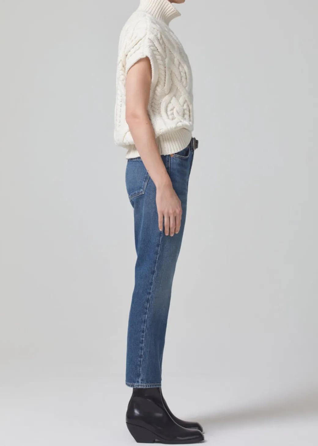 Charlotte Jean in Magnolia