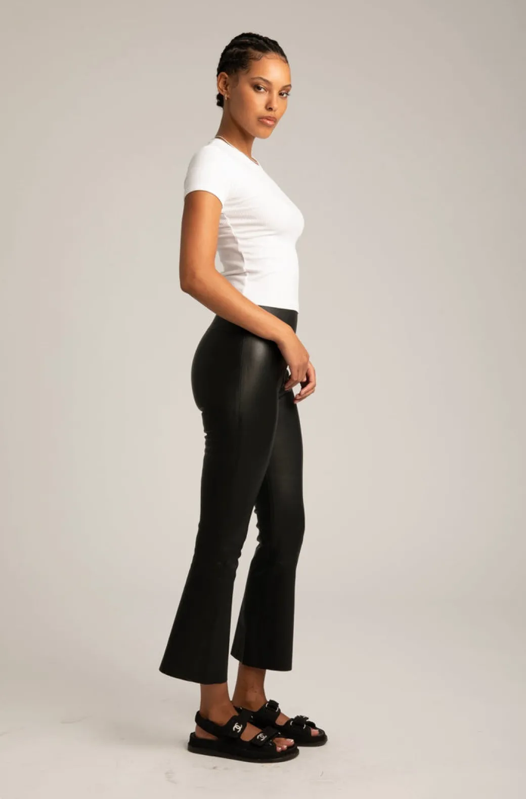 Cropped Flare Leather Leggings in Black