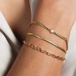 Diamond Curb Chain Bracelet in Yellow Gold
