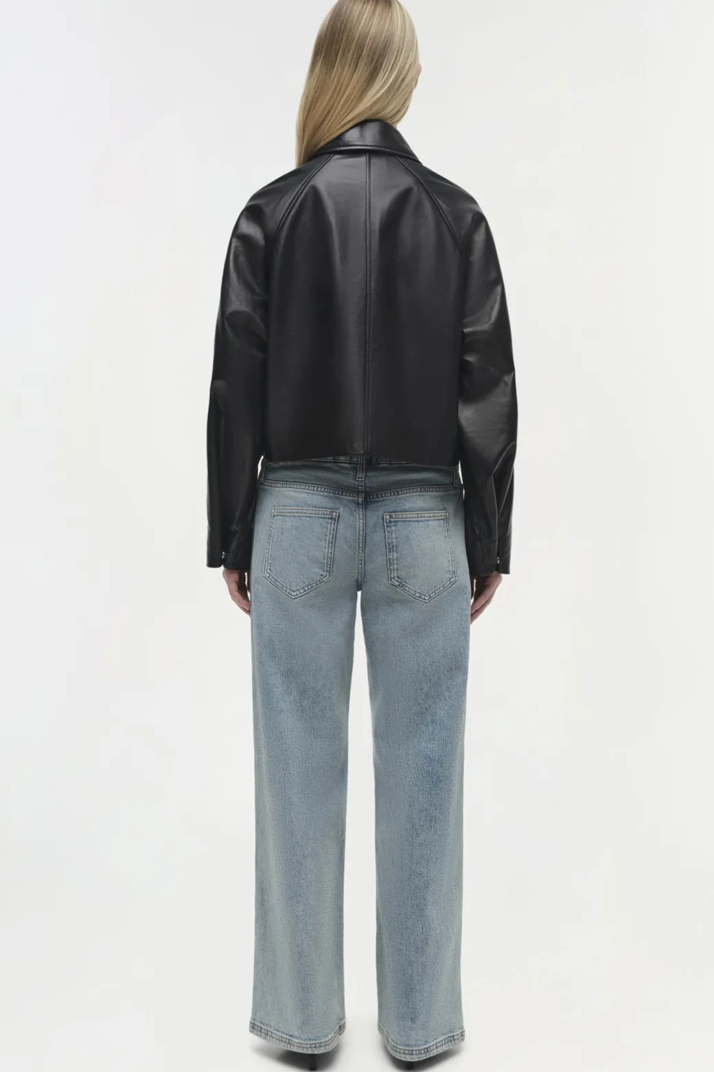 Everli Cropped Leather Jacket in Black