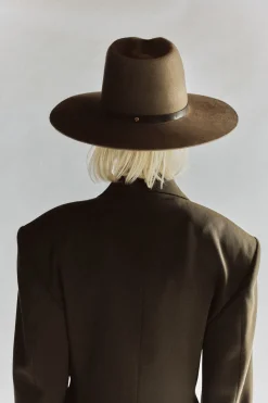 Harley Hat in Almond