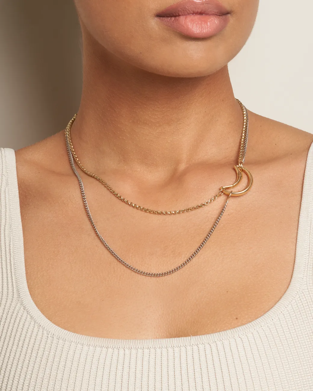 Moonlock in Yellow Gold