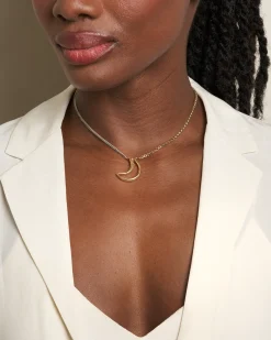 Moonlock in Yellow Gold