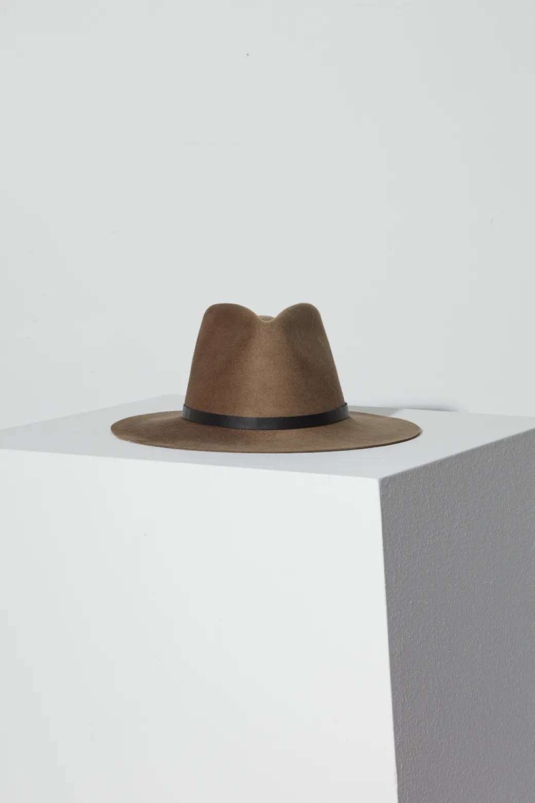 Olsen Wool Hat in Taupe