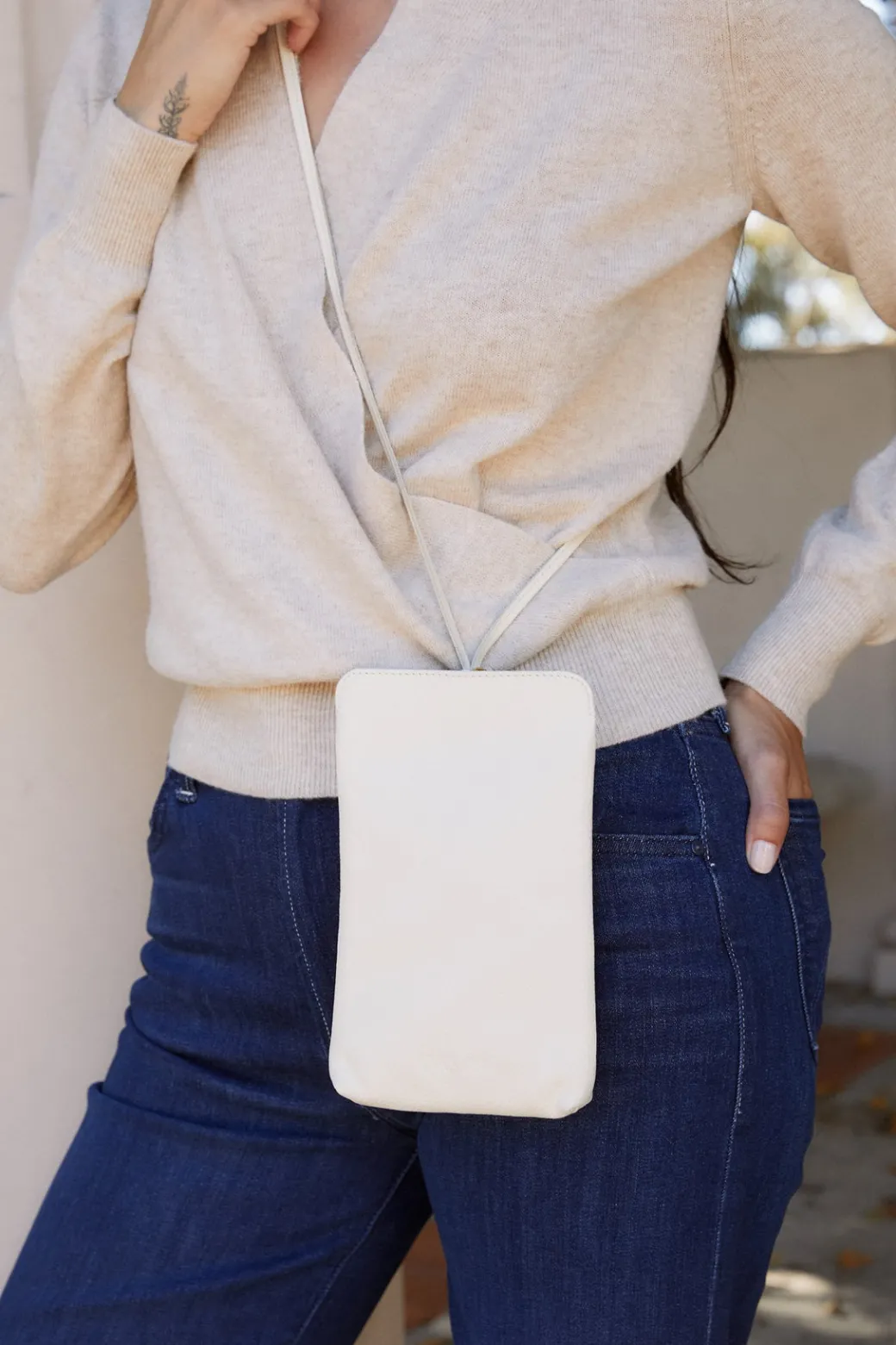 Paris Phone Bag in Navy