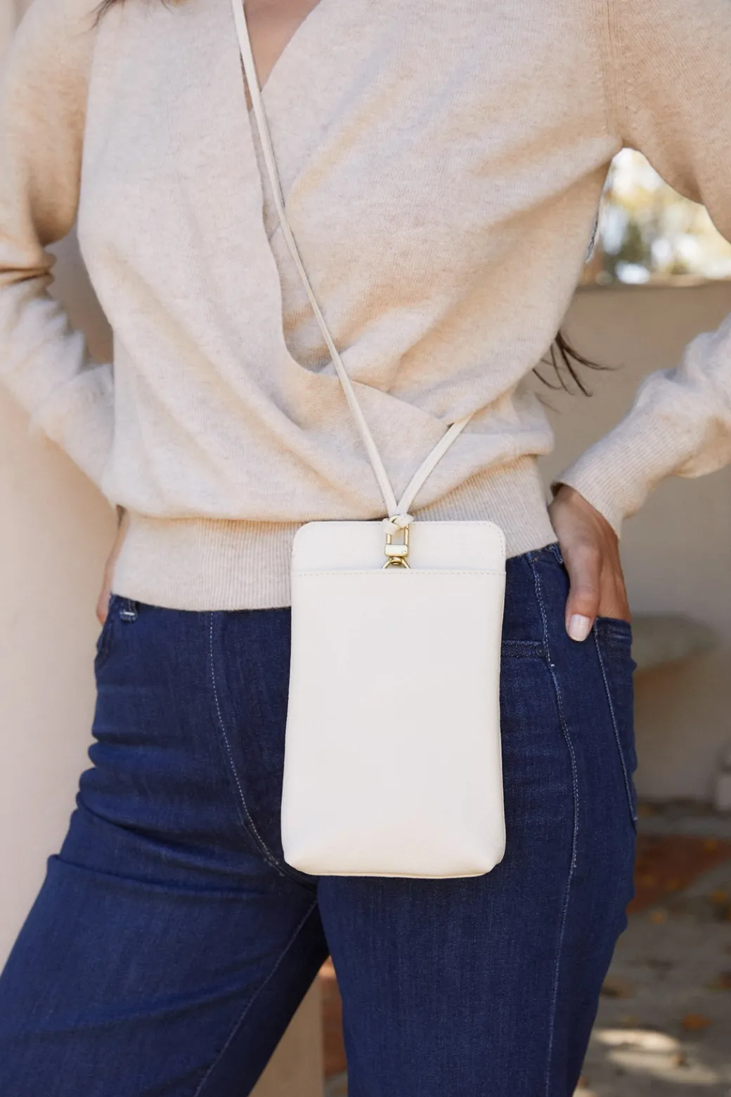 Paris Phone Bag in Navy