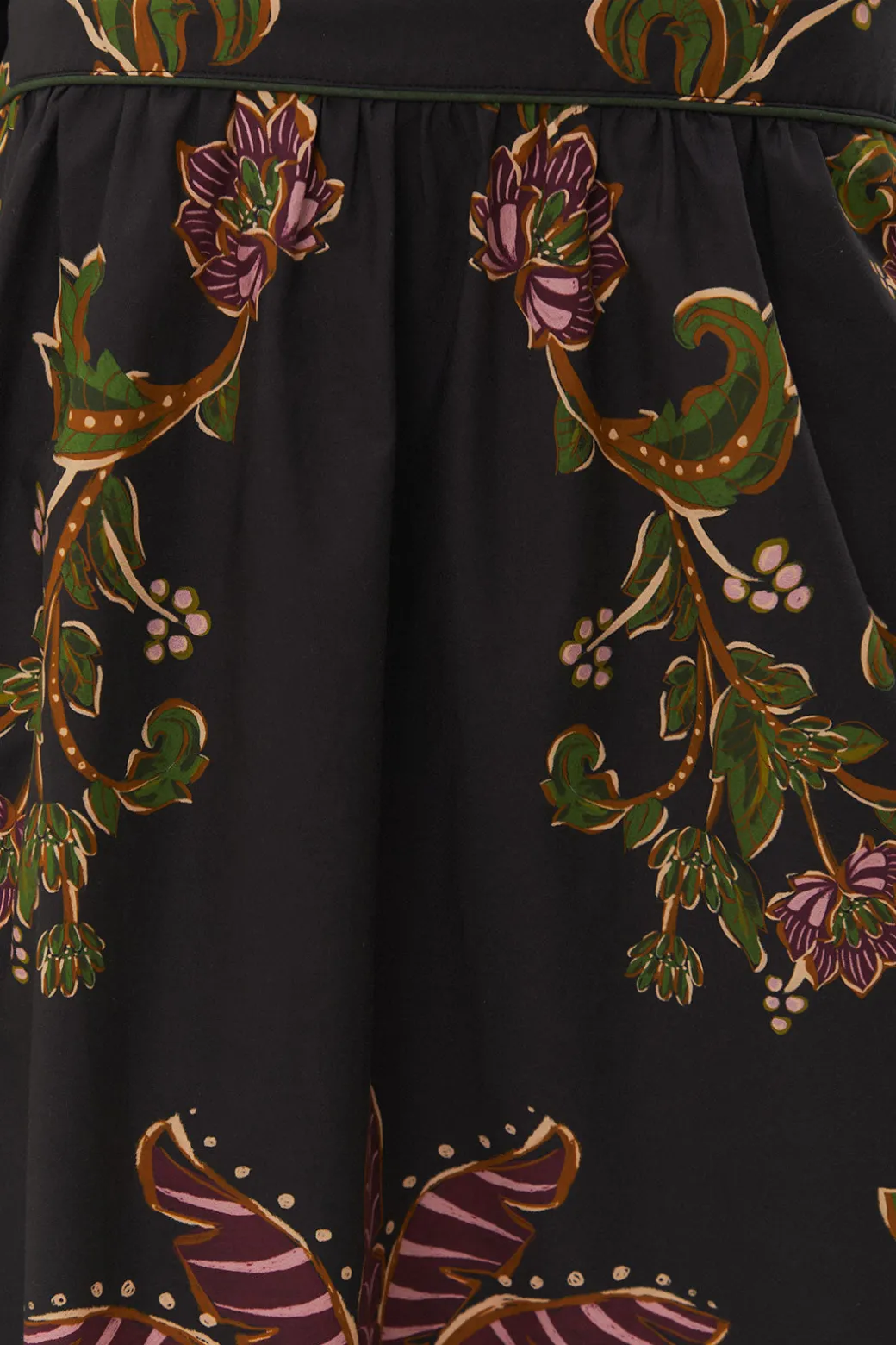 Ravenala Midi Skirt in Black