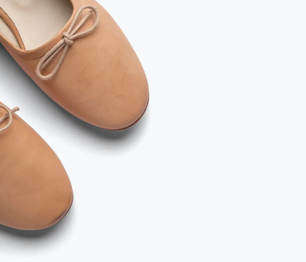 Roma Flat in Camel