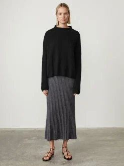 Sandy Sweater in Black