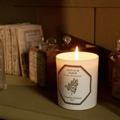 Scented Candle in Sandalwood