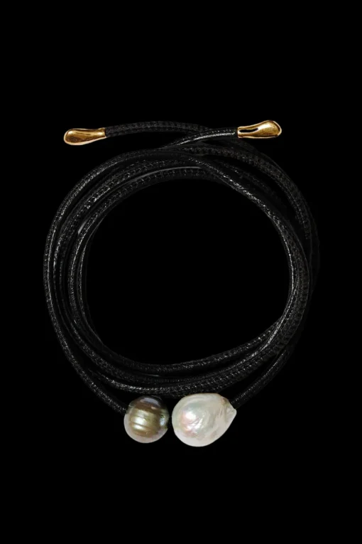 Vanya Leather Wrap Bracelet in Black