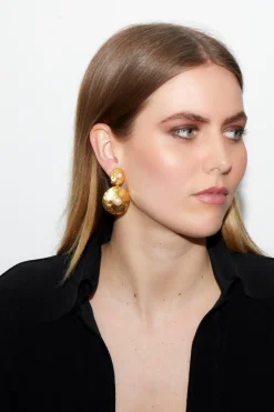 Venus Earring in Pearl