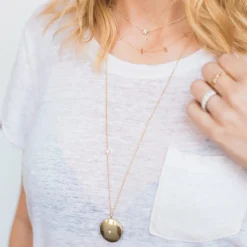 Vertical Bar Necklace in Yellow Gold