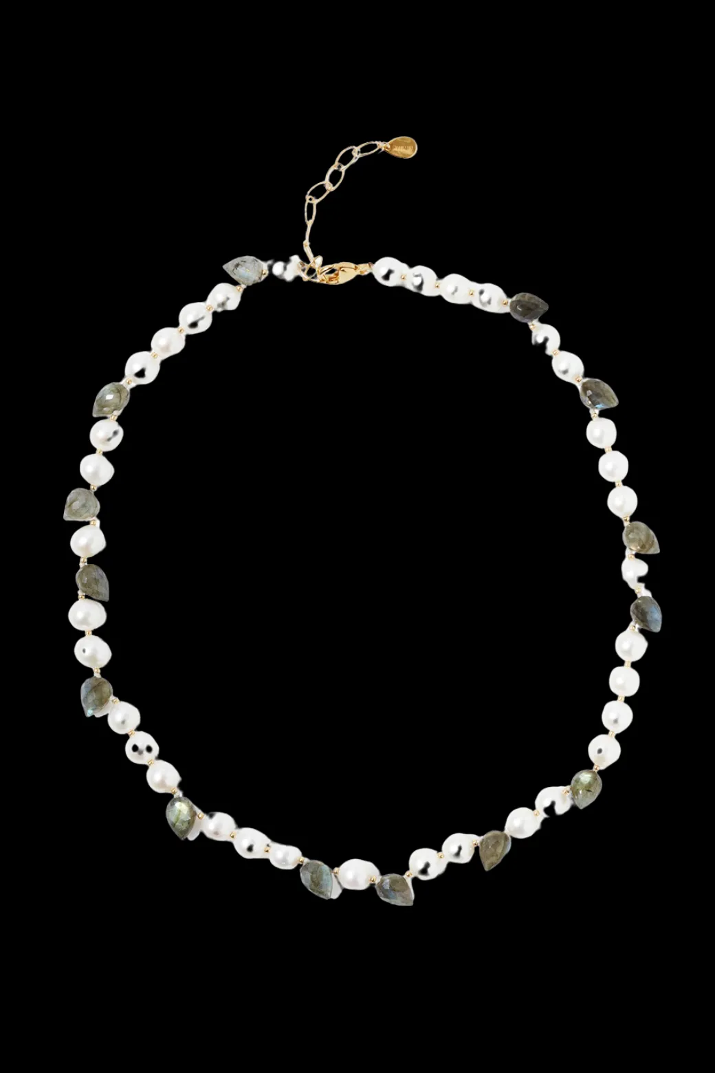 Willa Necklace in White Pearl Mix