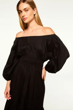 Yasenia Dress in Black