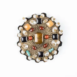 Yourte Brooch in Gold